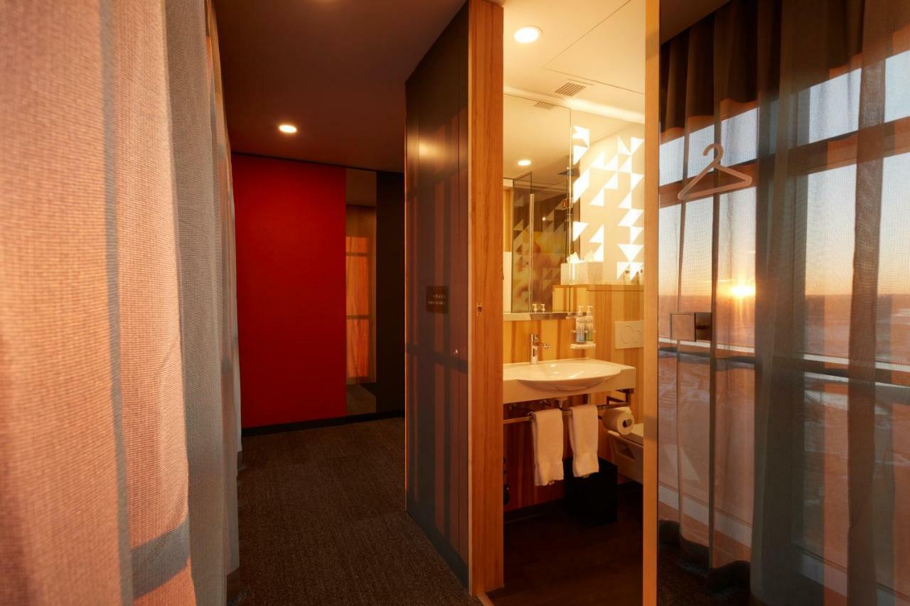Alt Hotel Calgary East Village Exterior foto
